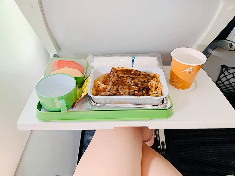 bua-an-nhe-mien-phi-cua-bamboo-airways