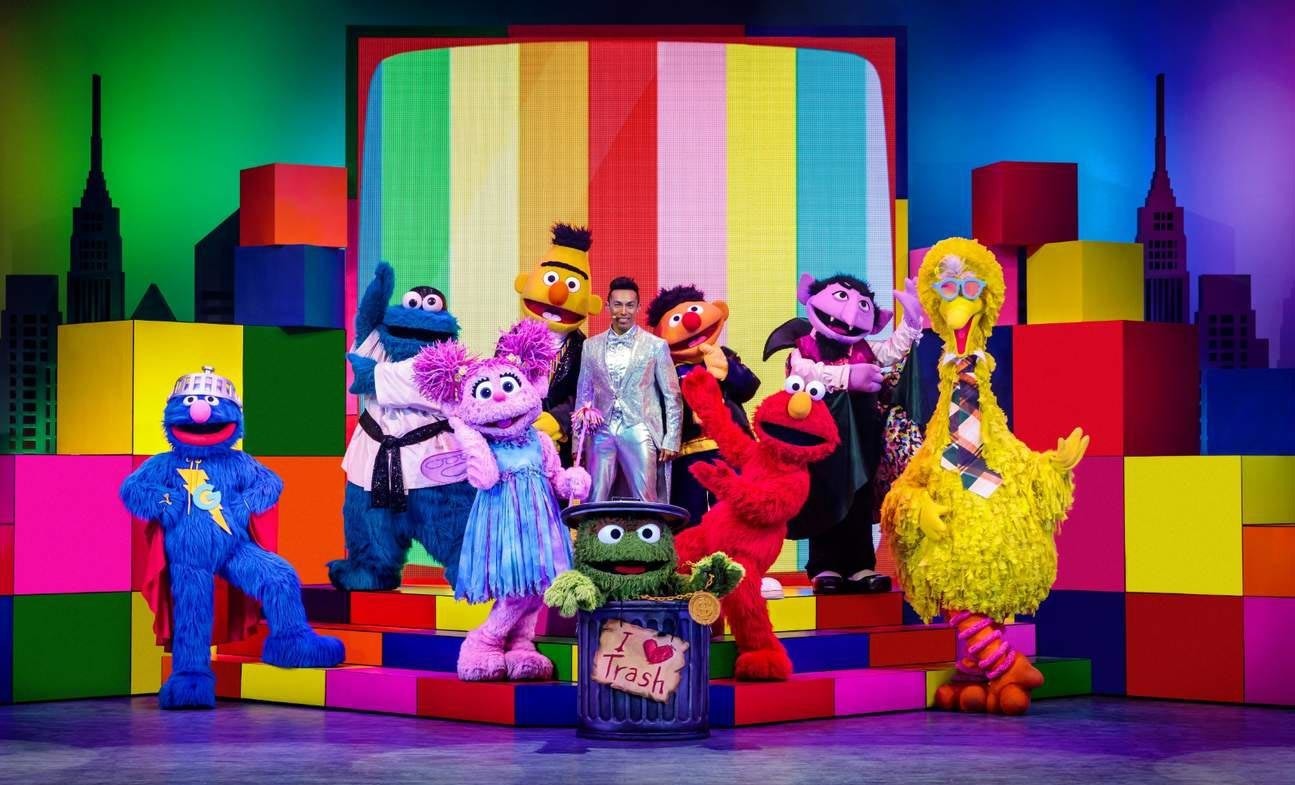 nhung-tiet-muc-bieu-dien-doc-dao-o-universal-studios-singapore