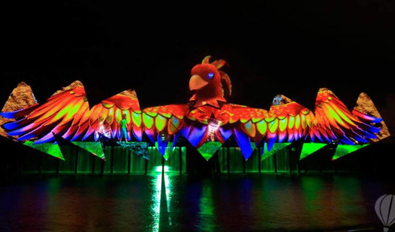 thuong-thuc-show-wings-of-time